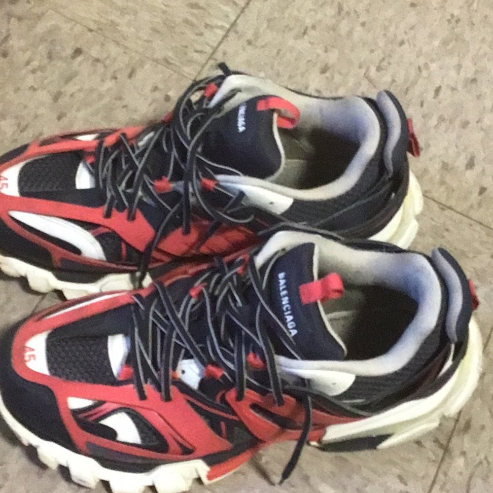 Balenciagas tracks